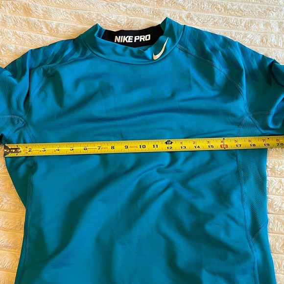 Nike Pro mock neck compression shirt - Picture 7 of 8